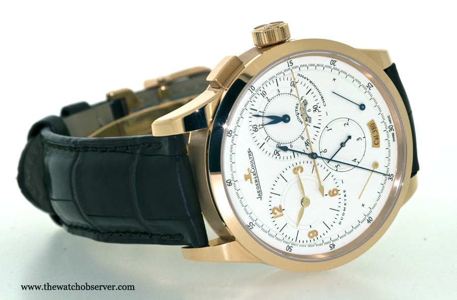 Chronograph Duomètre by Jaeger-LeCoultre: whether you are a fan of the mechanics of watchmaking, or simply looking for something different, this is definitely one of the most fascinating watches you'll encounter today!