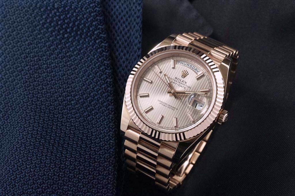 Caliber Rolex 3255 Rolex Day-Date 40 Everose gold