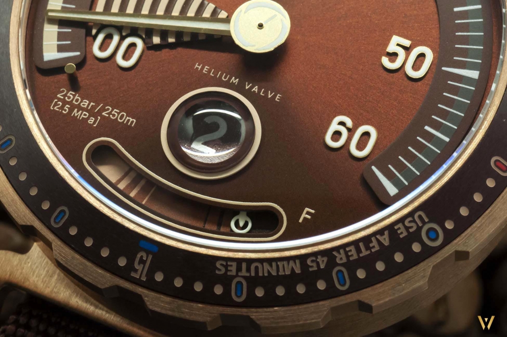 Power reserve indicator - RESERVOIR Hydrosphere Bronze Maldives Edition