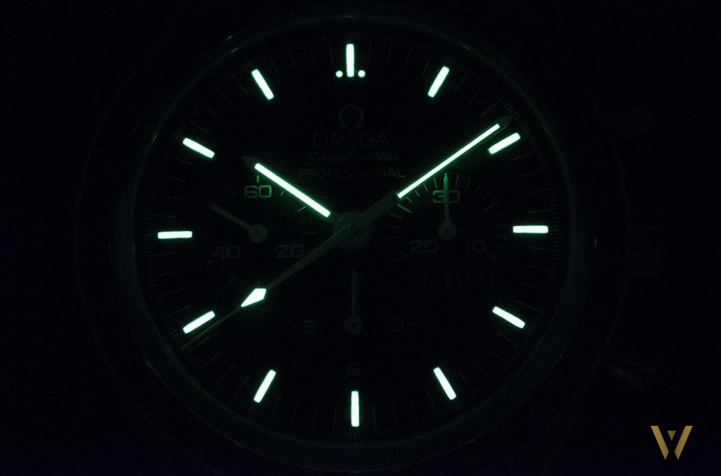 Lume shot Omega Speedmaster Moonwatch