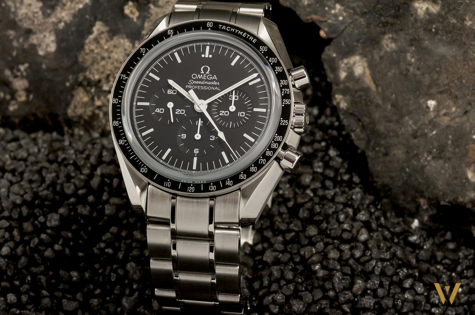 Omega Speedmaster Moonwatch: review, live pics | The Watch Observer