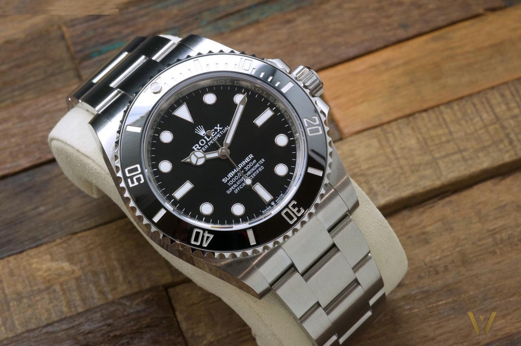 The new Rolex Sumariner 41 No Date balck ceramic bezel